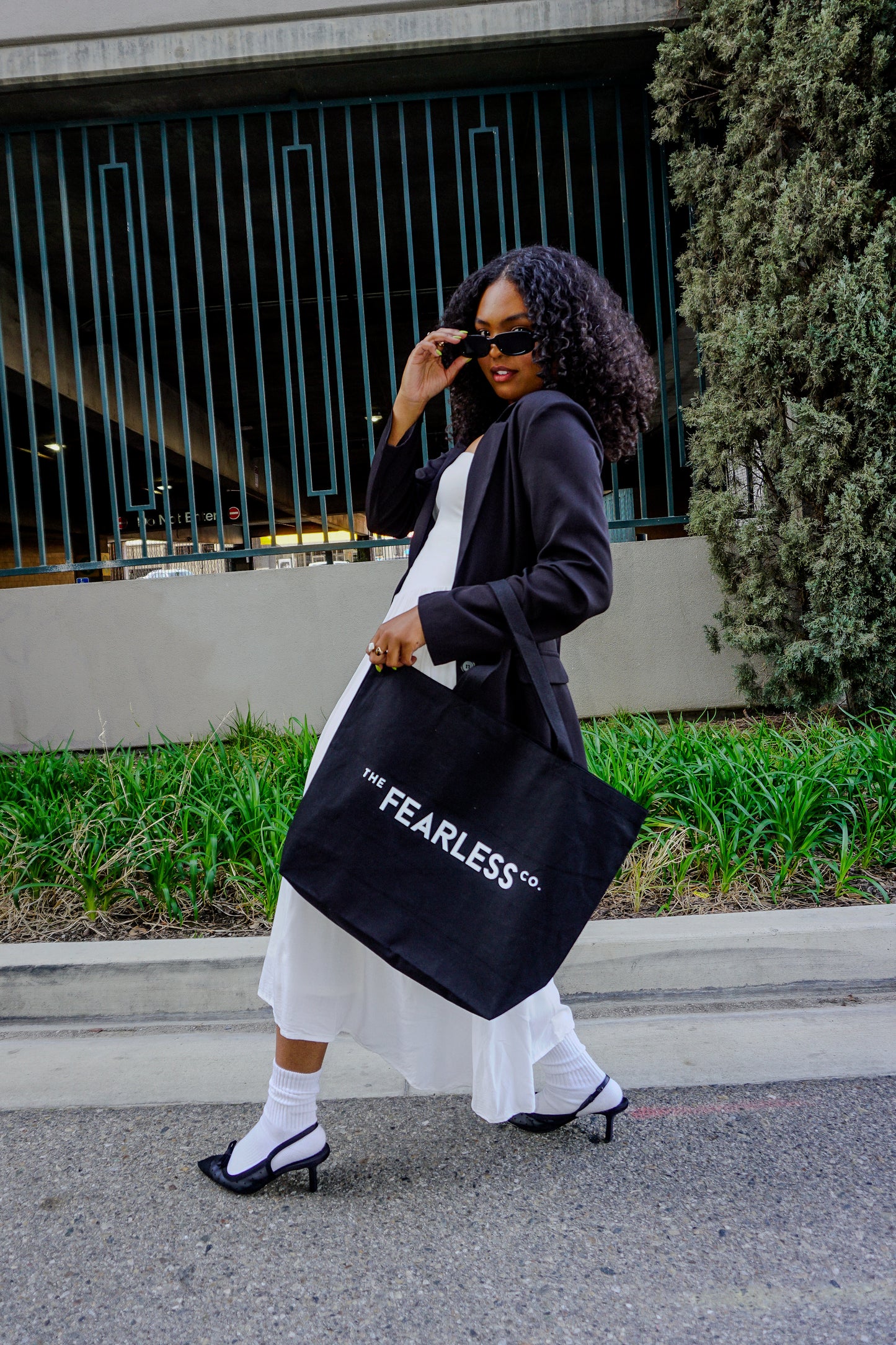 THE STATEMENT TOTE